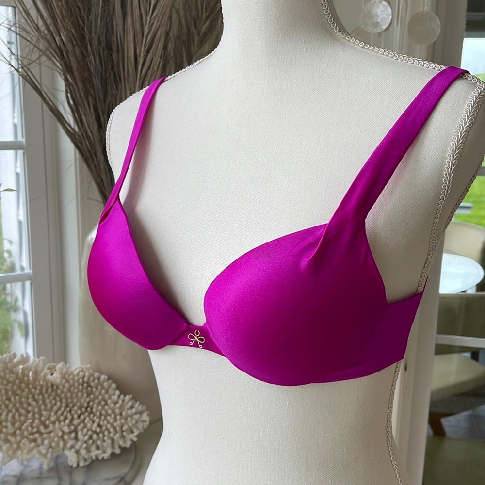 Victoria's Secret heavily padded fuchsia raspberry plunge bra 34B